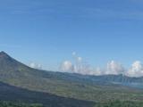 Le volcan et le lac Batur